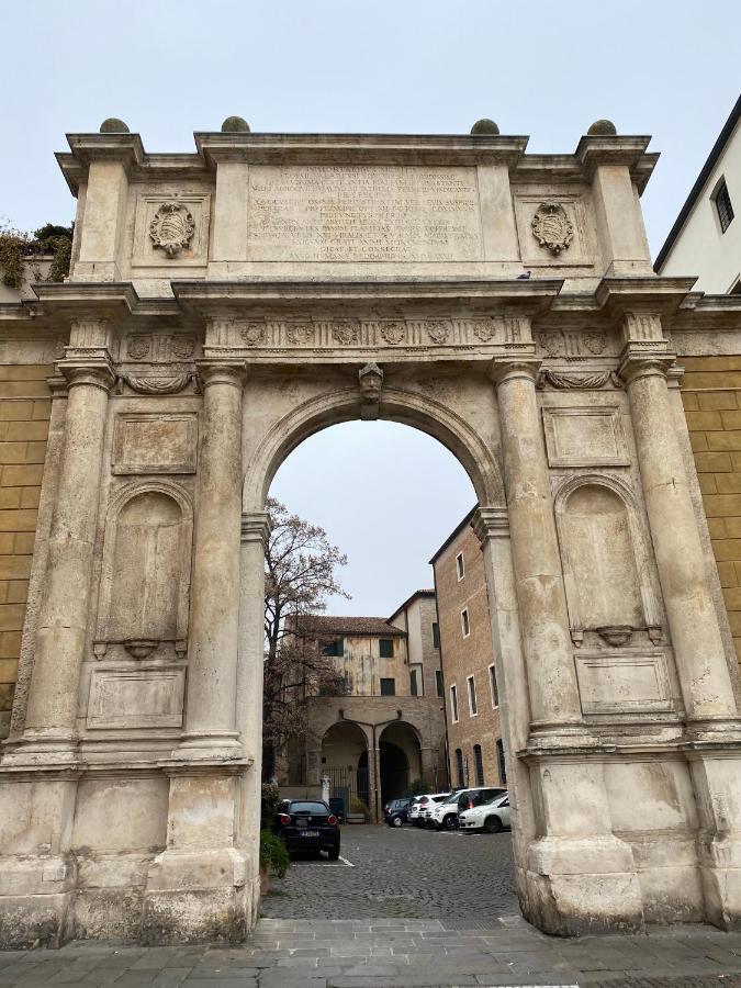 Catoo Dimora Di Design Park In Palazzo Nobiliare Al Duomo Daire Padova Dış mekan fotoğraf
